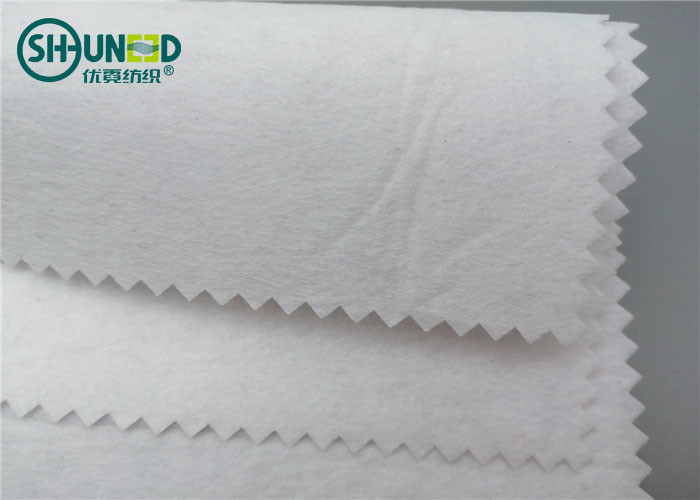 L'air mol de tissu de support de broderie a étendu qui respecte l'environnement parti coupé par polyester 100%